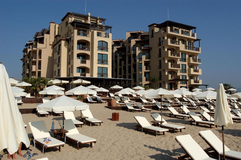 Apartments Oasis Vip Club Sunny Beach Exterior photo